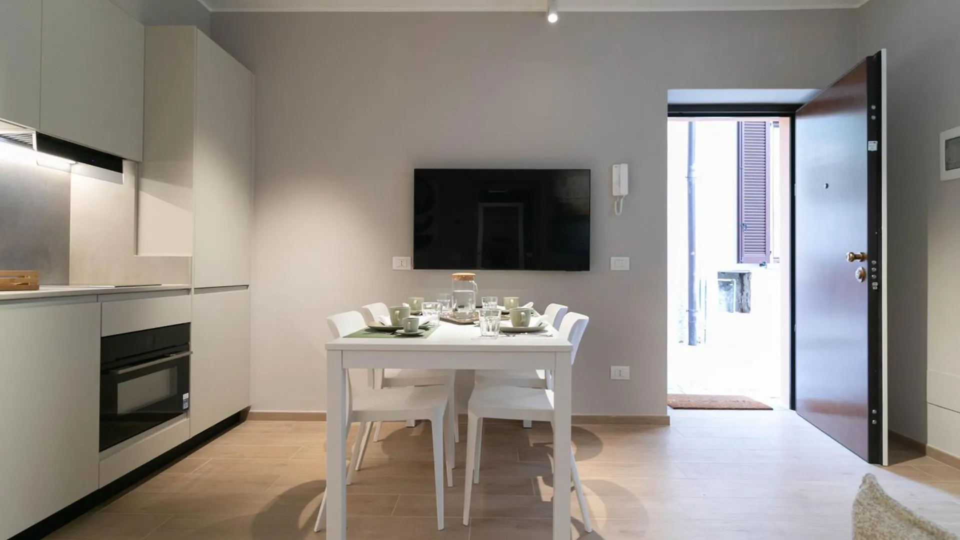 Casa Malu Daire Lecco İtalya