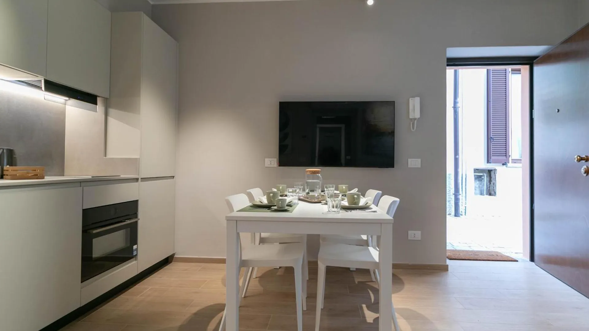 Casa Malu Daire Lecco 0*,  İtalya